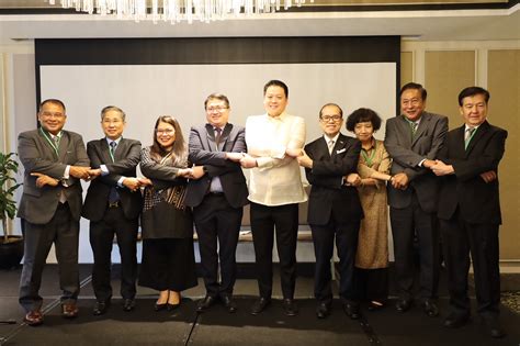DSWD chief revives SWADCAP to promote training of social .